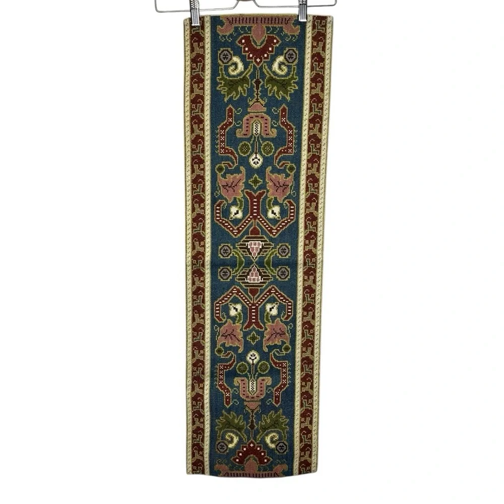 Hand Embroidered Floral Table Runner‎ Tapestry Eastern European Turkish Blue Red